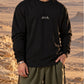 Divine Order (long sleeve) של 613, חולצת ציצית שחורה עם שרוול ארוך, צילום חוץ בנוף מדברי
